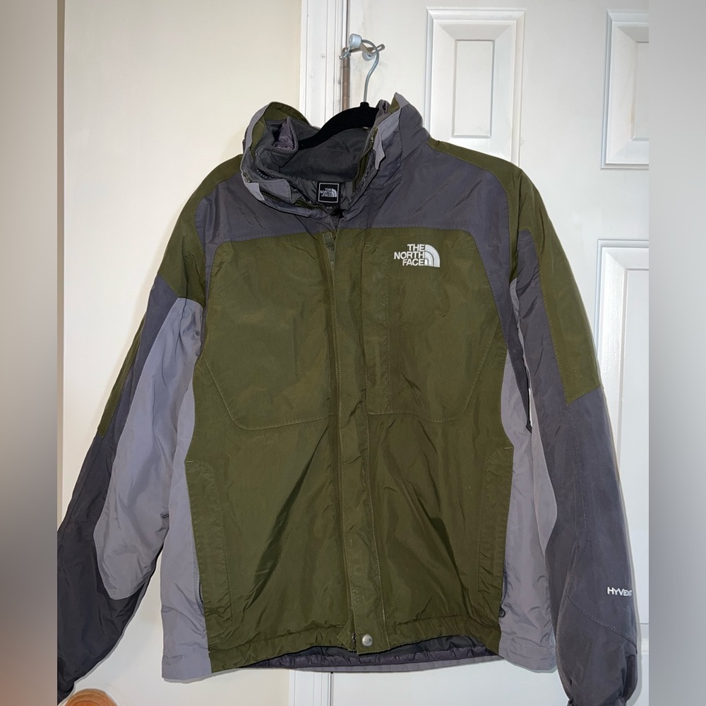 Men’s North Face winter coat